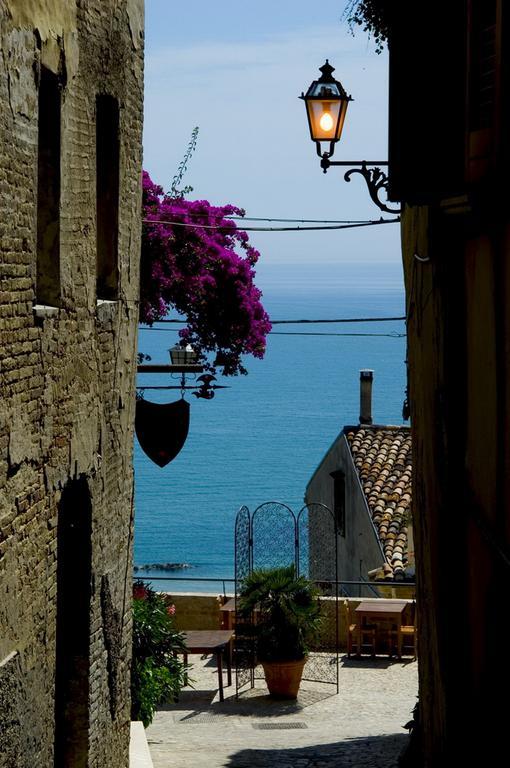 B&B La Torretta Sul Borgo Гроттамаре Экстерьер фото
