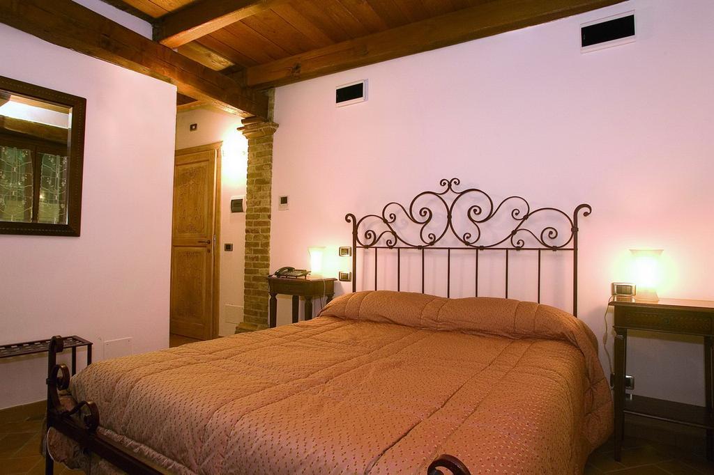 B&B La Torretta Sul Borgo Гроттамаре Экстерьер фото